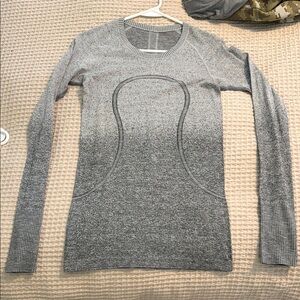 Women’s lululemon long sleeve swifly
